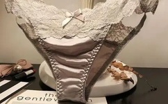 女生喊疼男生越往里寨的电影